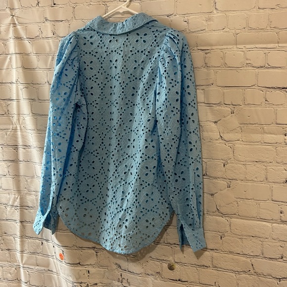 On 34th Blue Cotton Eyelet High/Low Blouse SZ XS - Picture 5 of 10
